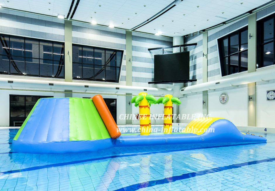 WG1-003 Jungle Theme Inflatable Floating Water Sport Park Game For Pool