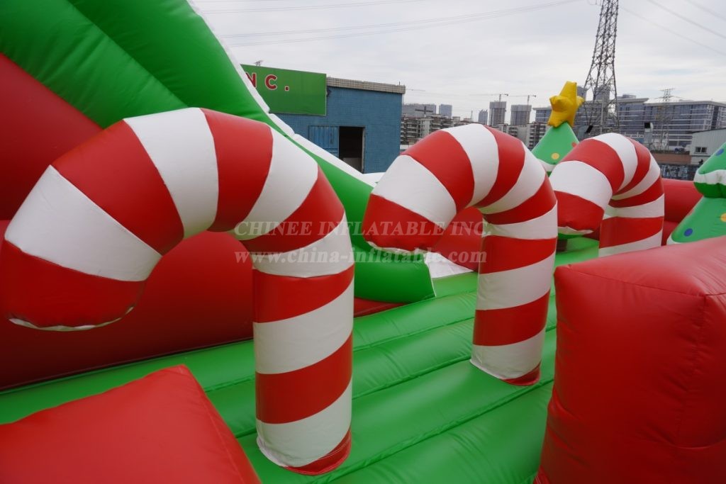 T7-3520B Christmas Themed Inflatable Obstacle Course